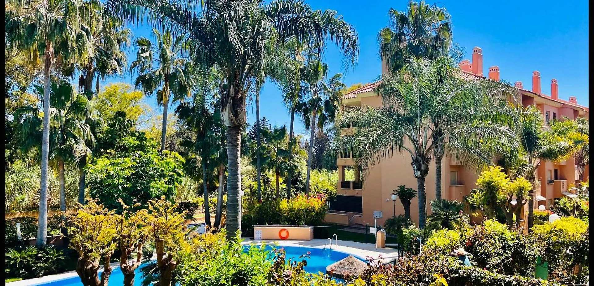 Beach Apartment Two Bedrooms In Cabopino ماربيا