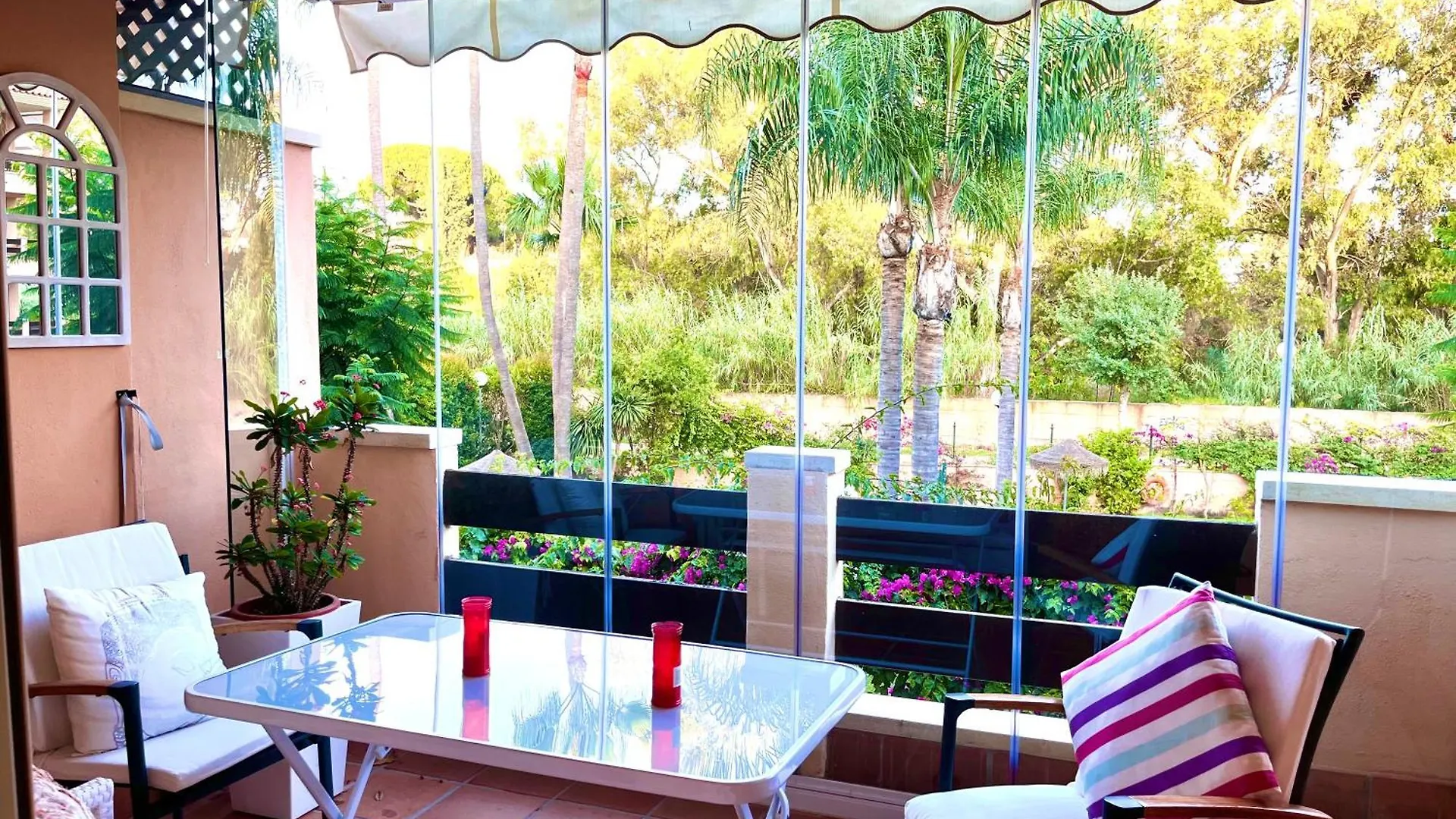 Beach Apartment Two Bedrooms In Cabopino ماربيا